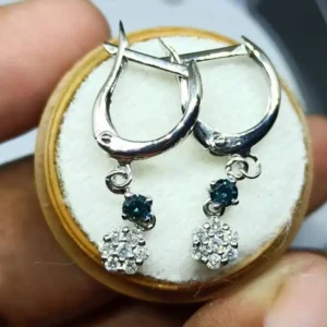 Anting Emas Putih Berlian 6.7 Karat – Model Drop Dua Tingkat | White Gold 6.7 Ct Diamond Drop Earrings